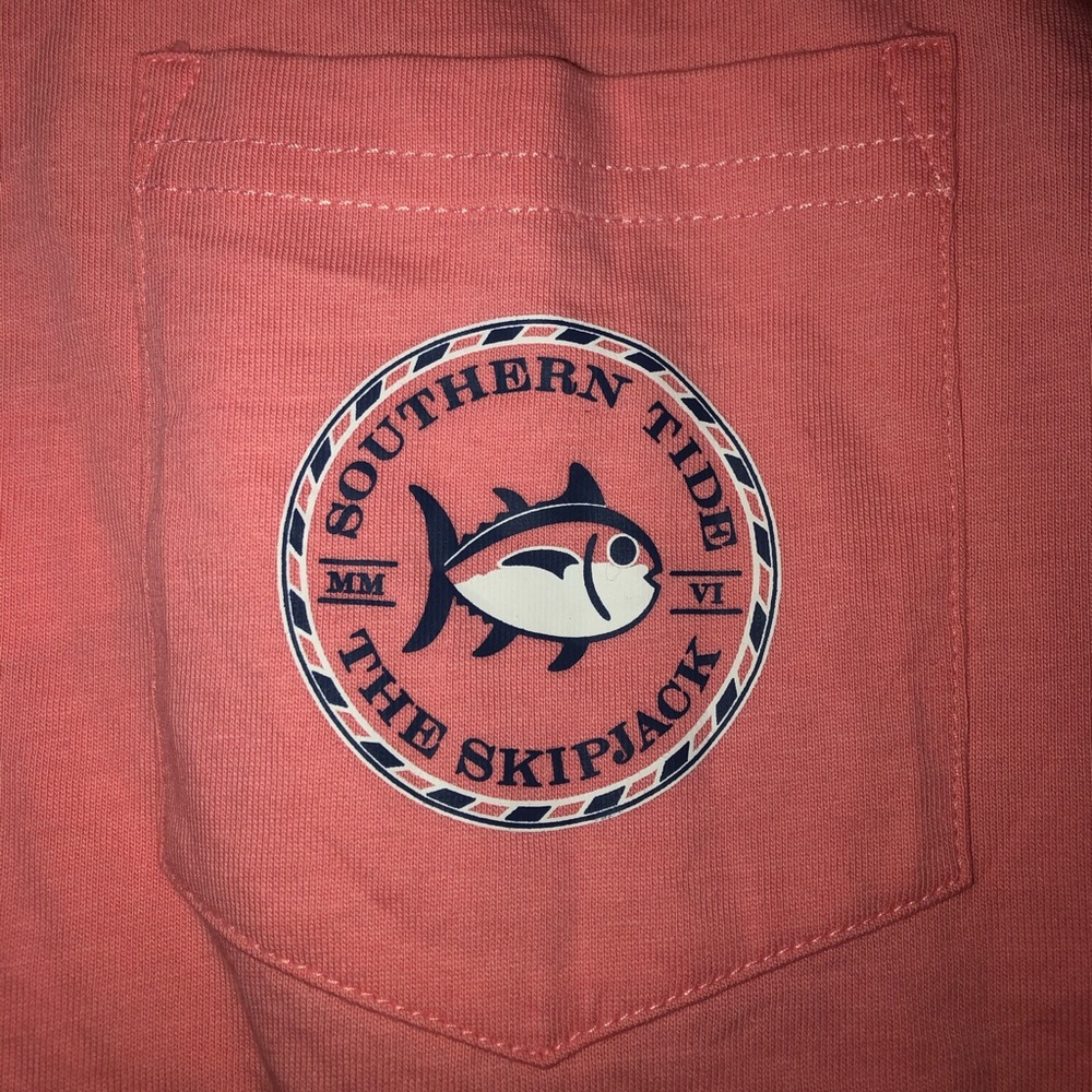 Women’s Large Southern Tide T-shirt